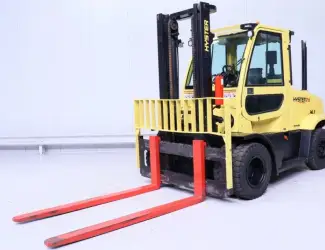 Зображення для оголошення Вилочный погрузчик Hyster 7т. 2015 года кабина