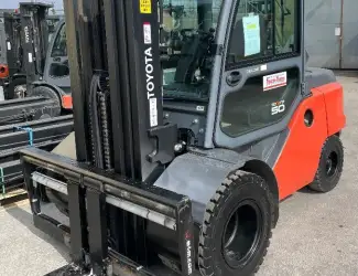 Зображення для оголошення Дизельний навантажувач Toyota 40-8FD45N 2015 року 1200 мотогодин
