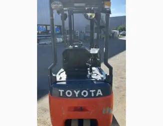 Зображення для оголошення Вилочный погрузчик Toyota 8FBET16 6м подъем для работы в стеллажах драйв-ин