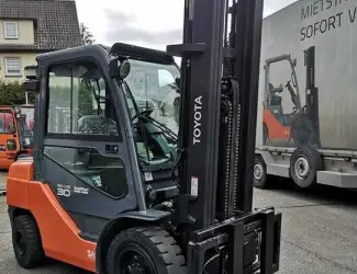 Зображення для оголошення Дизельний навантажувач 3т. Toyota 02-8FDF30 2019р. 1955мг 6м. підйом