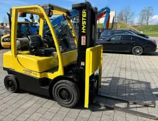 Зображення для оголошення Газовий навантажувач кара 2.5т. Hyster 2017 року 2230 мотогодин