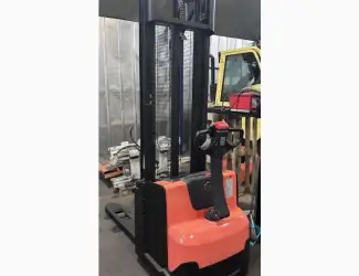 Зображення для оголошення Електроштабелер BT SWE120L 1.2т.