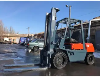 Зображення для оголошення Вилочный дизельный автопогрузчик Toyota 02-3FD30 на 3 тонны
