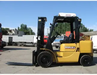 Зображення для оголошення 3 тонный вилочный дизельный погрузчик Caterpillar DP30K