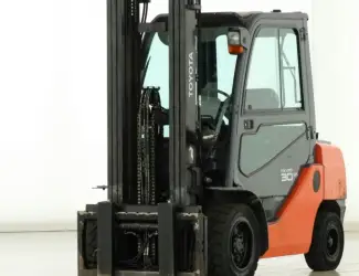Зображення для оголошення Навантажувач вилковий 3т. Toyota 02-8FGF30 5 метрів підйом кабіна