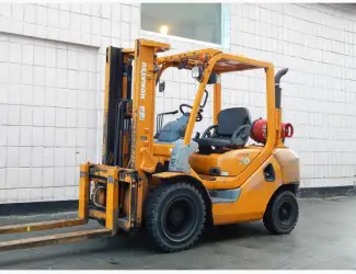 Зображення для оголошення Вилочный погрузчи б/у газ-бензин KOMATSU FG30C-15