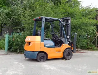 Зображення для оголошення Бензиновый погрузчик б/у TOYOTA 02-7FG28
