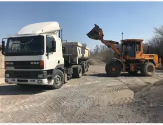 Зображення для оголошення Оренда послуги навантажувача погрущика Львів та обл. самоскиди самосвали зерновози