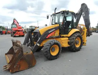 Зображення для оголошення Экскаватор - погрузчик Volvo BL 71 2006 года