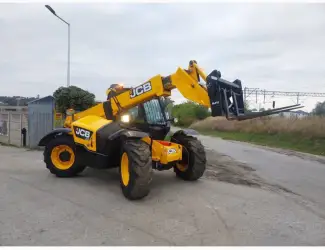 Зображення для оголошення Телескопічний навантажувач JCB 531-70
