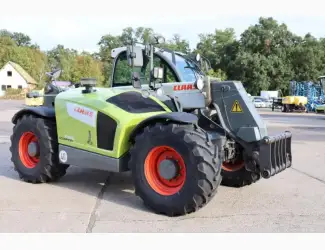 Телескопічний навантажувач Claas Scorpion 7055