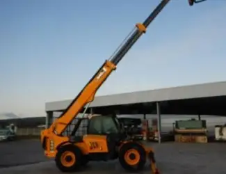 Телескопический погрузчик JCB 540-140