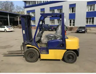 Зображення для оголошення Дизельный погрузчик Komatsu FD25T-14, 2000 г., 3880 м/ч, вагонник