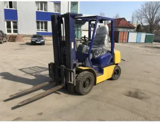 Зображення для оголошення Сдам в аренду погрузчик Komatsu FD25T-14, 2500 кг, 4500 мм подъем, каретка, вагонник