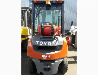 Зображення для оголошення Погрузчик Toyota 02-8FGF20, кабина, 2010г., 2т., 6240 м/ч, 4700 мм подъем