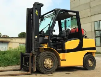 Зображення для оголошення Вилочный погрузчик газовый YALE GLP40VX6 (4-тонный)