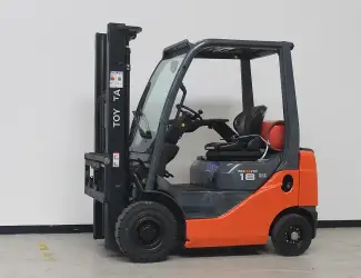 Зображення для оголошення Вилочный погрузчик Toyota 02-8FGF18
