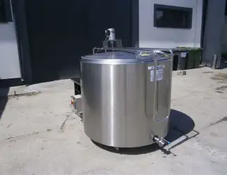Зображення для оголошення Охладитель молока Б/У ALFA LAVAL 800 открытого типа объёмом 800 литров