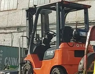 Зображення для оголошення Аренда погрузчика бу 1.5т. Toyota 02-8FG15 вагонник от 1 дня