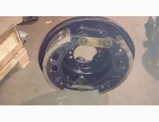Щит тормозной Т-150К в сборе