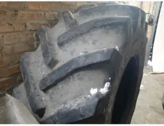 Бу шина на комбайн 800/65R32 (30.5-32) Goodyear