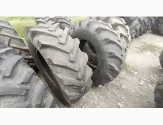 Бу шина 15.5/80-24 Deestone (на маниту)