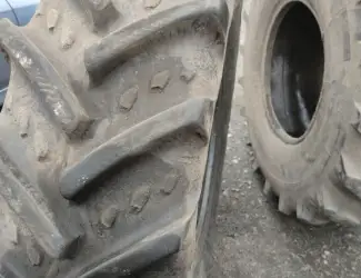 Бу шина 16.9-28 (420/85D28) Kleber