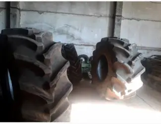 Б/у шина 900/65R32 (35