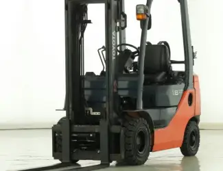 Зображення для оголошення Навантажувач вилковий Toyota 1.8т. 2014 року газ+бензин