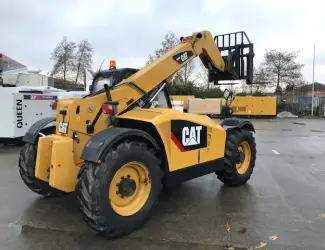Зображення для оголошення Телескопический погрузчик CAT TH406
