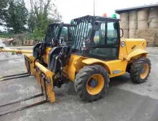 Зображення для оголошення Телескопический погрузчик JCB 520-50 LOADALL