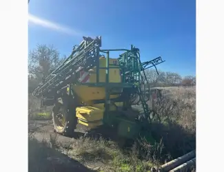 Зображення для оголошення Опрыскиватель прицепной John Deere 840