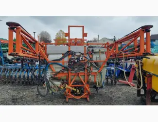 Обприскувач Навісний Douven _ 800л _ 18м __ 1991р