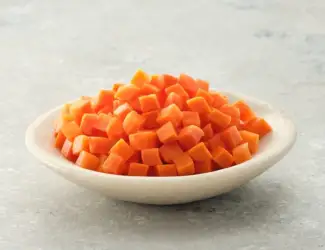 Зображення для оголошення Продам заморожена морква кубик оптом від 5 тонн кубик для супових сумішей Вінницька обл. F