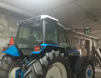 Трактор Ford 8240 1993