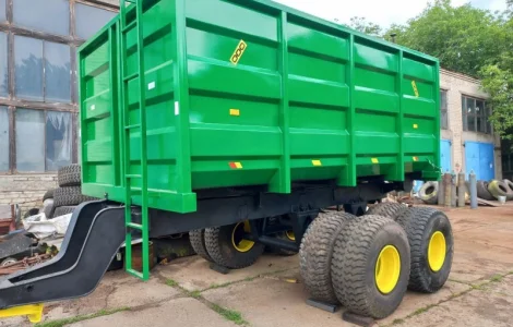 Тракторні причепи та напівпричепи