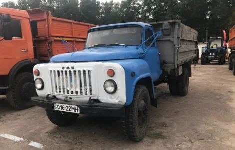 Грузовик-самосвал САЗ 3507