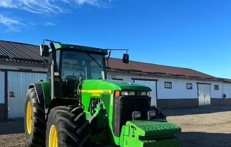 Трактор John Deere (Джон Дір) 8300.коробка Powershift. двигун 8.1л, потужність 250 к.с
