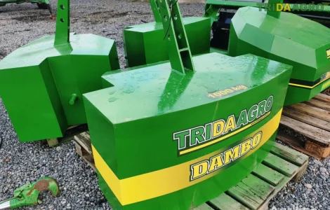 Новый противовес трактора TRIDAAGRO Dambo 1000