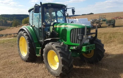 Трактор John Deere 6220 SE