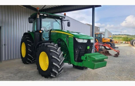 Трактор John Deere 8270R (2015)