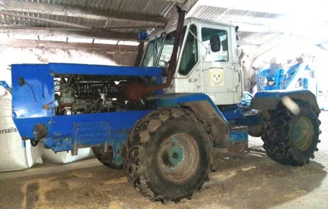 Трактор колесный ХТЗ Т-150 Двигатель МТЗ Д-260.4