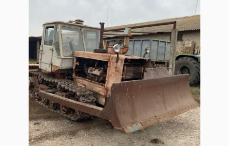 Трактор гусеничный ХТЗ Т-150Д. бульдозер гусеничный. трактор