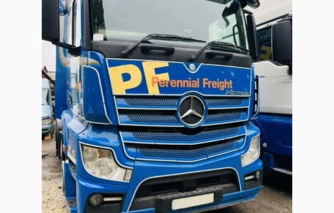 Сідельний тягач Mercedes-Actros 25.45 В наявності