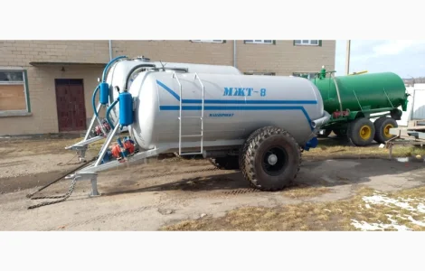 Бочка МЖТ-8 одноосна для води або вакумна з розкидачем