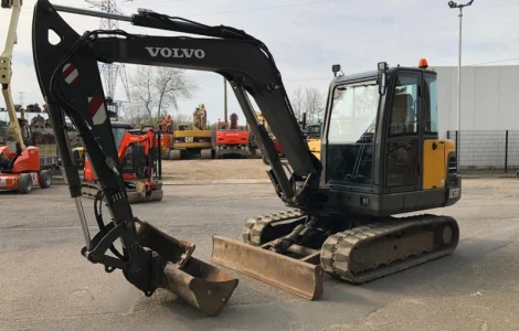 Мини-экскаватор Volvo EC55C 2013 года