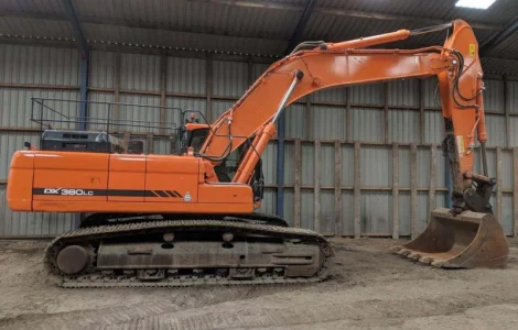 Гусеничный экскаватор Doosan DX 380 LC. Строительная техника в Украине