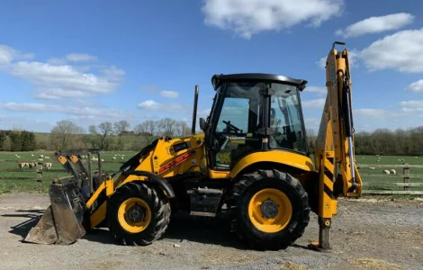 Экскаватор погрузчик JCB 3CX Contractor. Максимальная комплектация