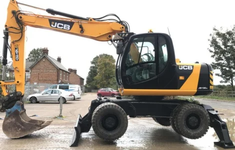 Колесный экскаватор JCB JS130W. Спецтехника б/у