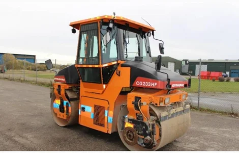 Дорожный каток Dynapac CG 233 HF